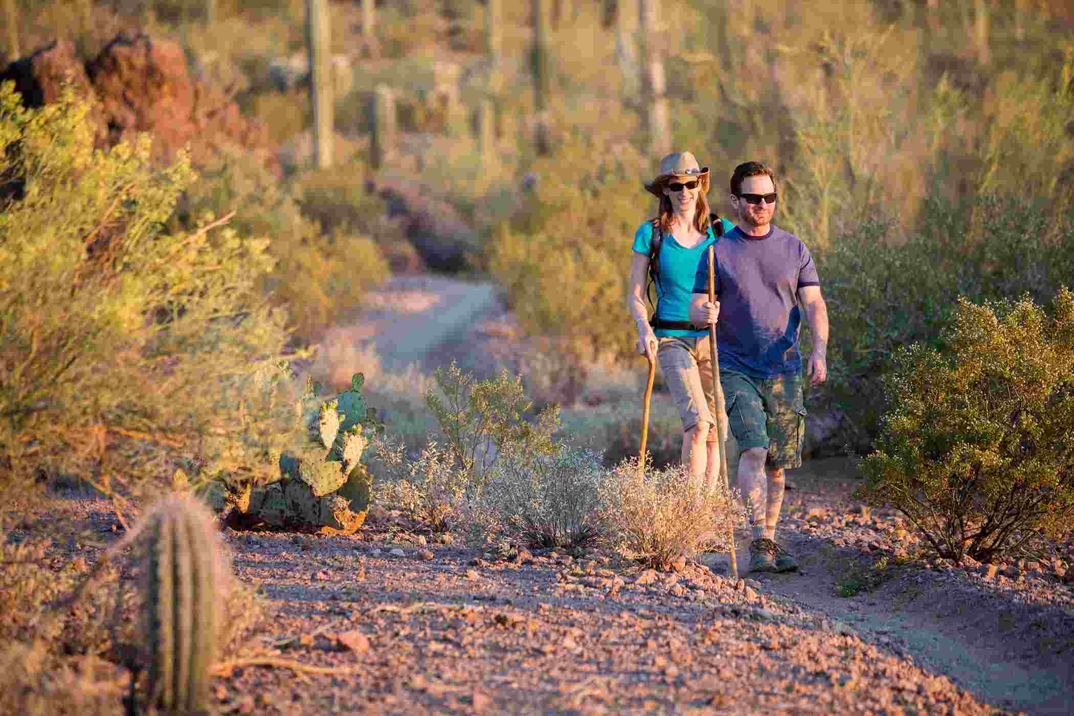 Drug Rehab in Arizona two people hiking